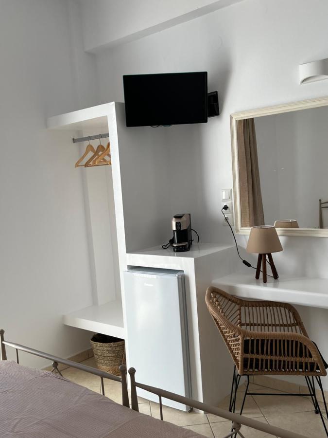 Hotel Chrisoula Antiparos Екстер'єр фото