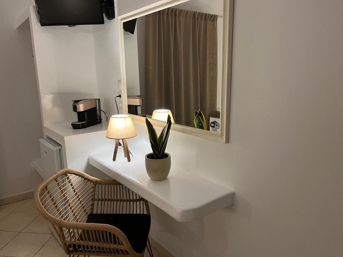 Hotel Chrisoula Antiparos Екстер'єр фото