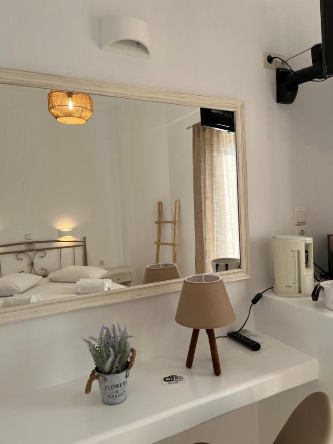 Hotel Chrisoula Antiparos Екстер'єр фото